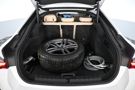 BMW i4 vaihtoauto