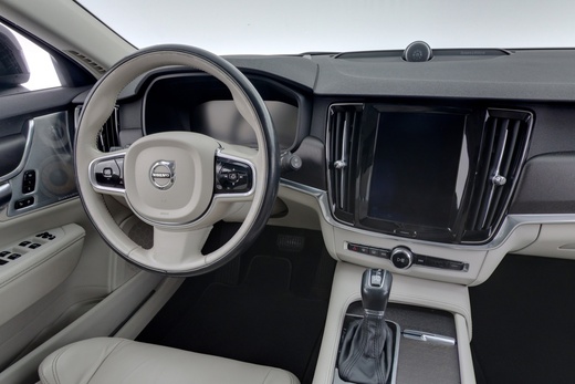 Volvo V90 Cross Country vaihtoauto