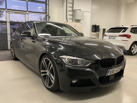 BMW 330 vaihtoauto