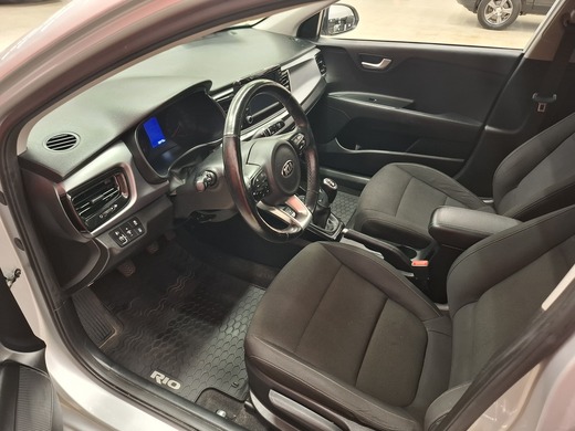 Kia Rio vaihtoauto