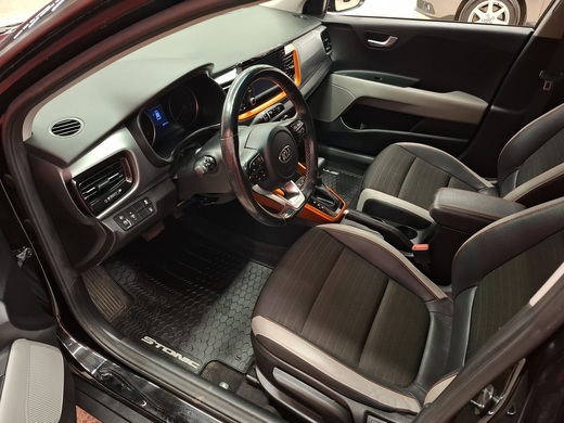 Kia Stonic vaihtoauto