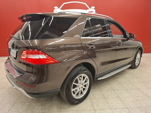 Mercedes-Benz ML vaihtoauto
