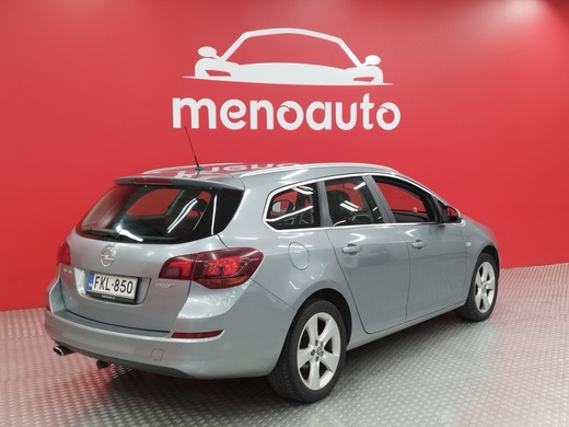 Opel Astra vaihtoauto
