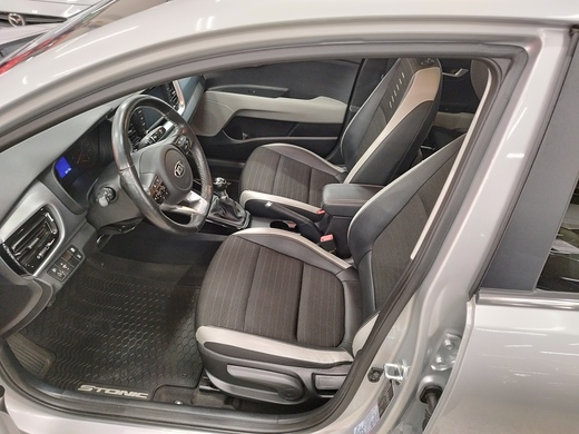 Kia Stonic vaihtoauto