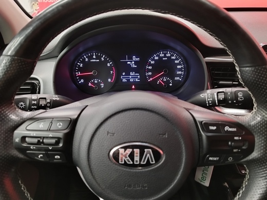 Kia Stonic vaihtoauto