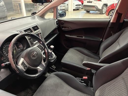 Toyota Verso-S vaihtoauto