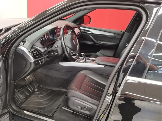 BMW X5 vaihtoauto