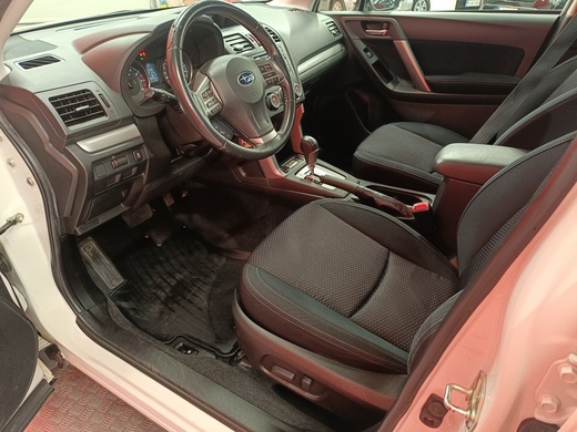 Subaru Forester vaihtoauto
