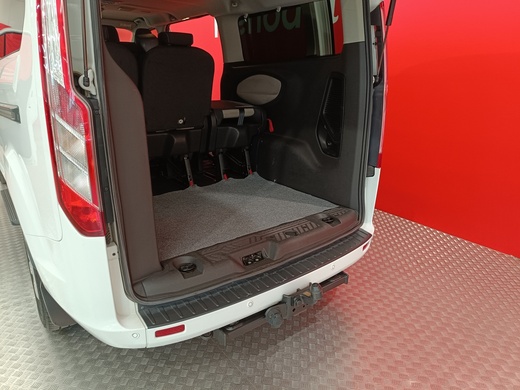 Ford Tourneo Custom vaihtoauto