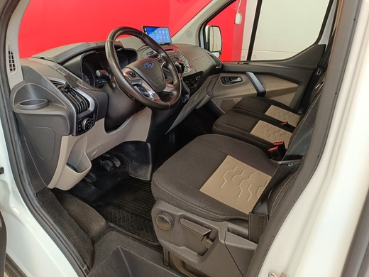 Ford Tourneo Custom vaihtoauto