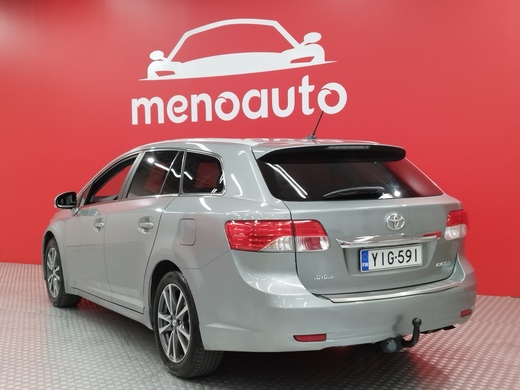 Toyota Avensis vaihtoauto