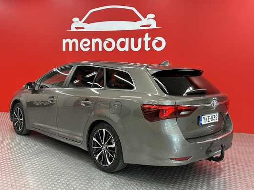 Toyota Avensis vaihtoauto