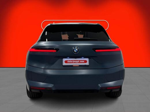 BMW iX vaihtoauto