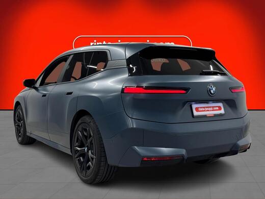 BMW iX vaihtoauto