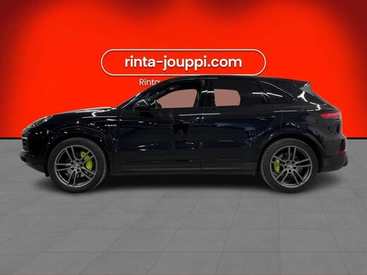 Porsche Cayenne vaihtoauto
