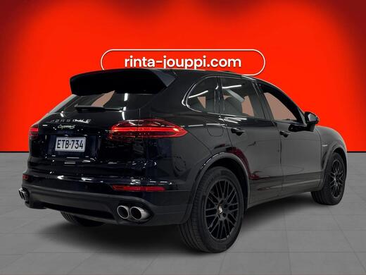 Porsche Cayenne vaihtoauto