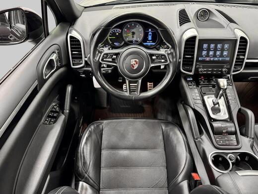Porsche Cayenne vaihtoauto