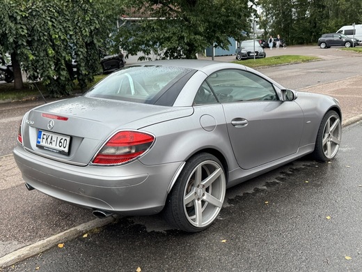 Mercedes-Benz SLK vaihtoauto