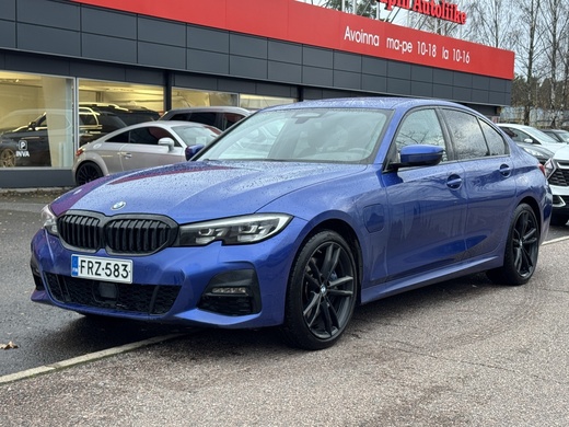 BMW 330 vaihtoauto