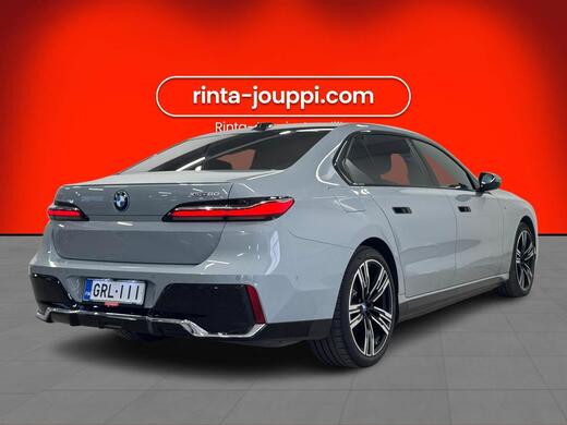 BMW i7 vaihtoauto