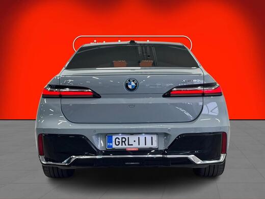 BMW i7 vaihtoauto