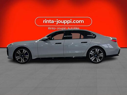 BMW i7 vaihtoauto