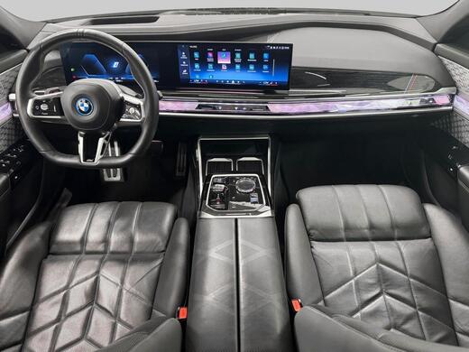 BMW i7 vaihtoauto