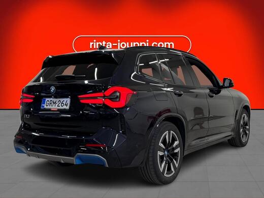 BMW iX3 vaihtoauto