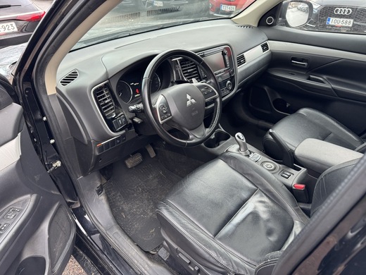 Mitsubishi Outlander PHEV vaihtoauto