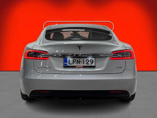 Tesla Model S vaihtoauto