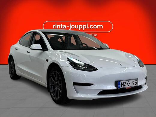 Tesla Model 3 vaihtoauto