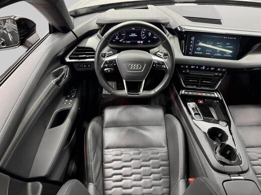 Audi e-tron GT vaihtoauto