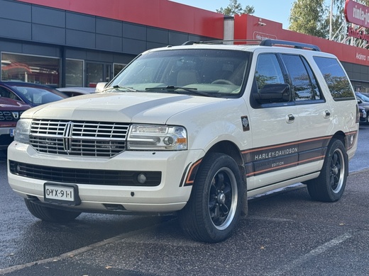 Lincoln Navigator vaihtoauto