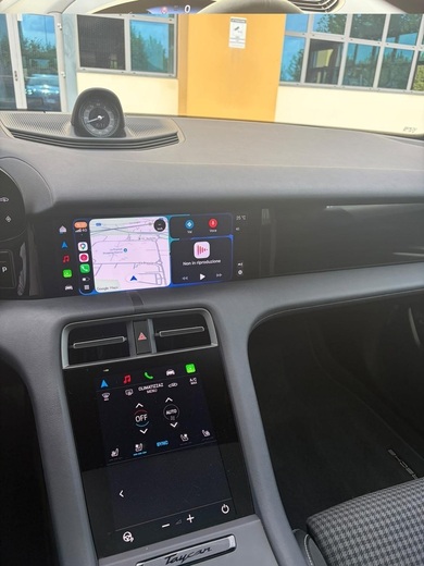 Porsche Taycan vaihtoauto