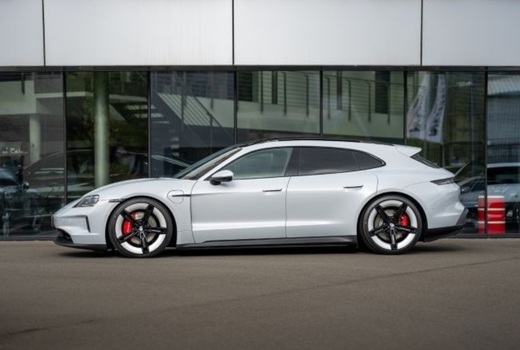 Porsche Taycan vaihtoauto