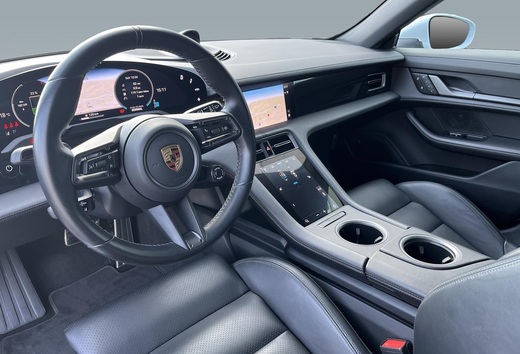 Porsche Taycan vaihtoauto