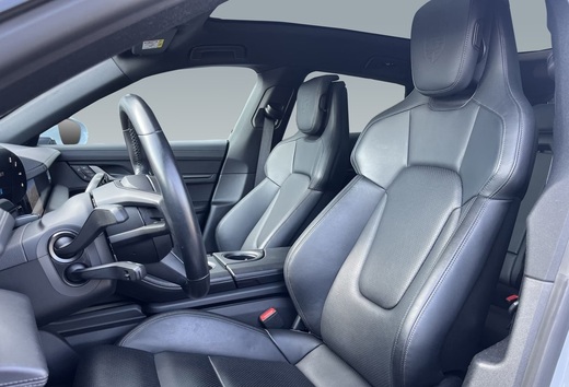Porsche Taycan vaihtoauto