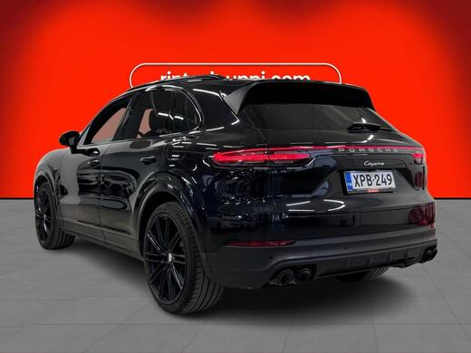 Porsche Cayenne vaihtoauto