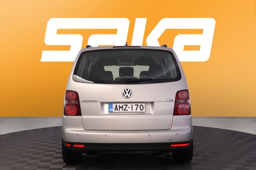 Volkswagen Touran vaihtoauto