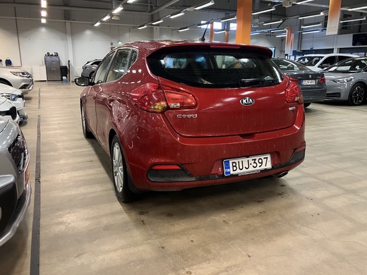 Kia Ceed vaihtoauto