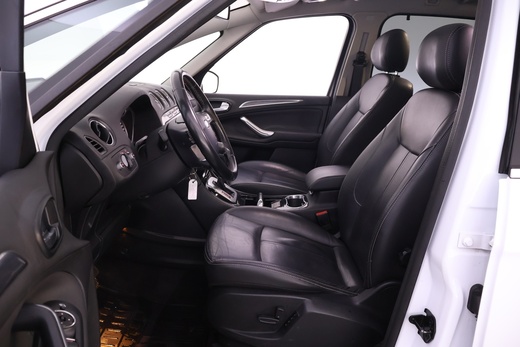 Ford S-MAX vaihtoauto