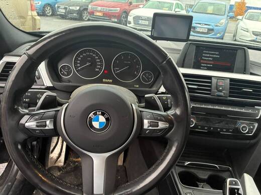 BMW 320 vaihtoauto