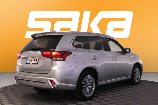 Mitsubishi Outlander PHEV vaihtoauto
