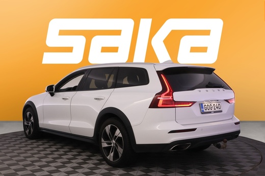 Volvo V60 Cross Country vaihtoauto