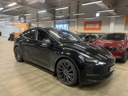 Tesla Model Y vaihtoauto