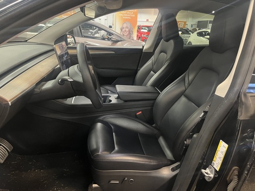 Tesla Model Y vaihtoauto
