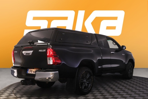 Toyota Hilux vaihtoauto