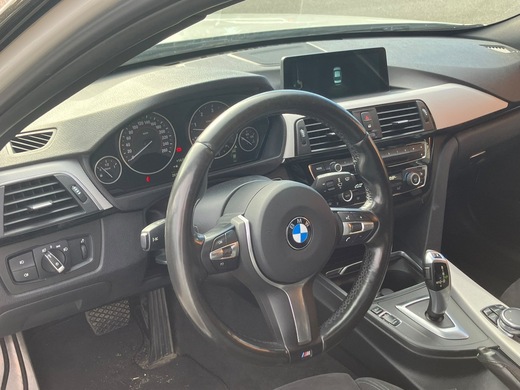 BMW 330 vaihtoauto