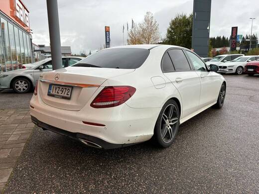 Mercedes-Benz E vaihtoauto