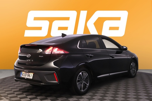Hyundai IONIQ plug-in vaihtoauto